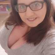Fun woman looking for exciting dates.
